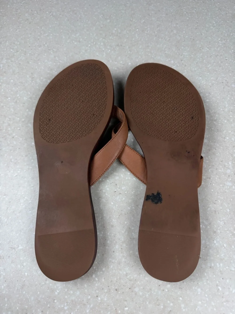 Tory Burch Benton Thong Sandal Size 7M in Brown